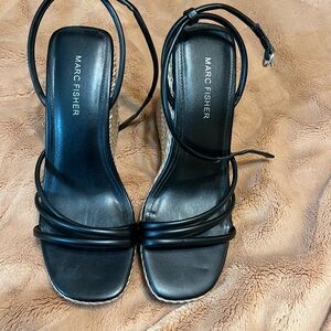 Marc Fisher Women’s Shoes Platform Wedge Sandal Black Gently Used Size 8M
